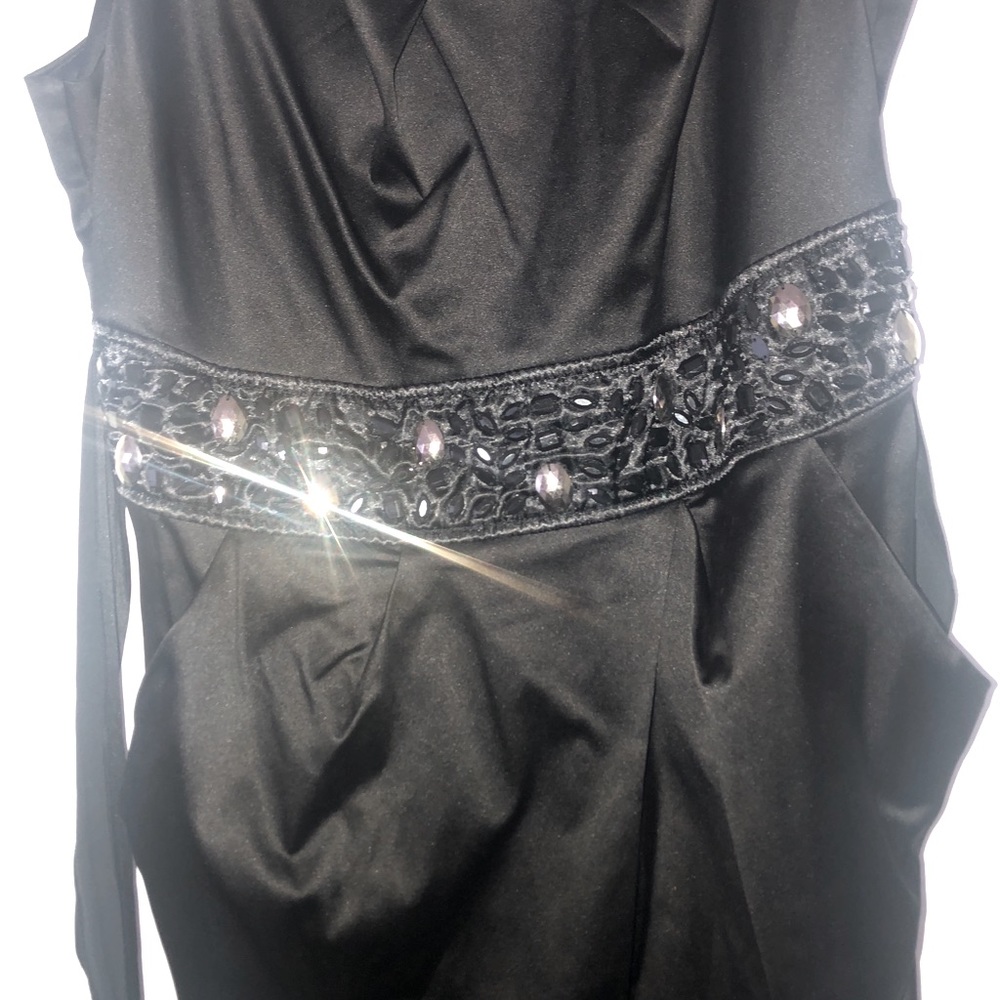 Women’s satin dress with beaded waist & pockets